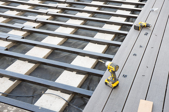 Die Unterkonstruktion: eine der wichtigsten Komponenten beim Aufbau einer WPC-Terrasse